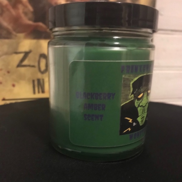 9 Ounce Halloween Candles Of Dracula, The Mummy, And Frankenstein’s. Horror. - Picture 10 of 12
